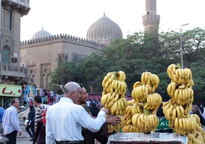 Fruit vendor bananas